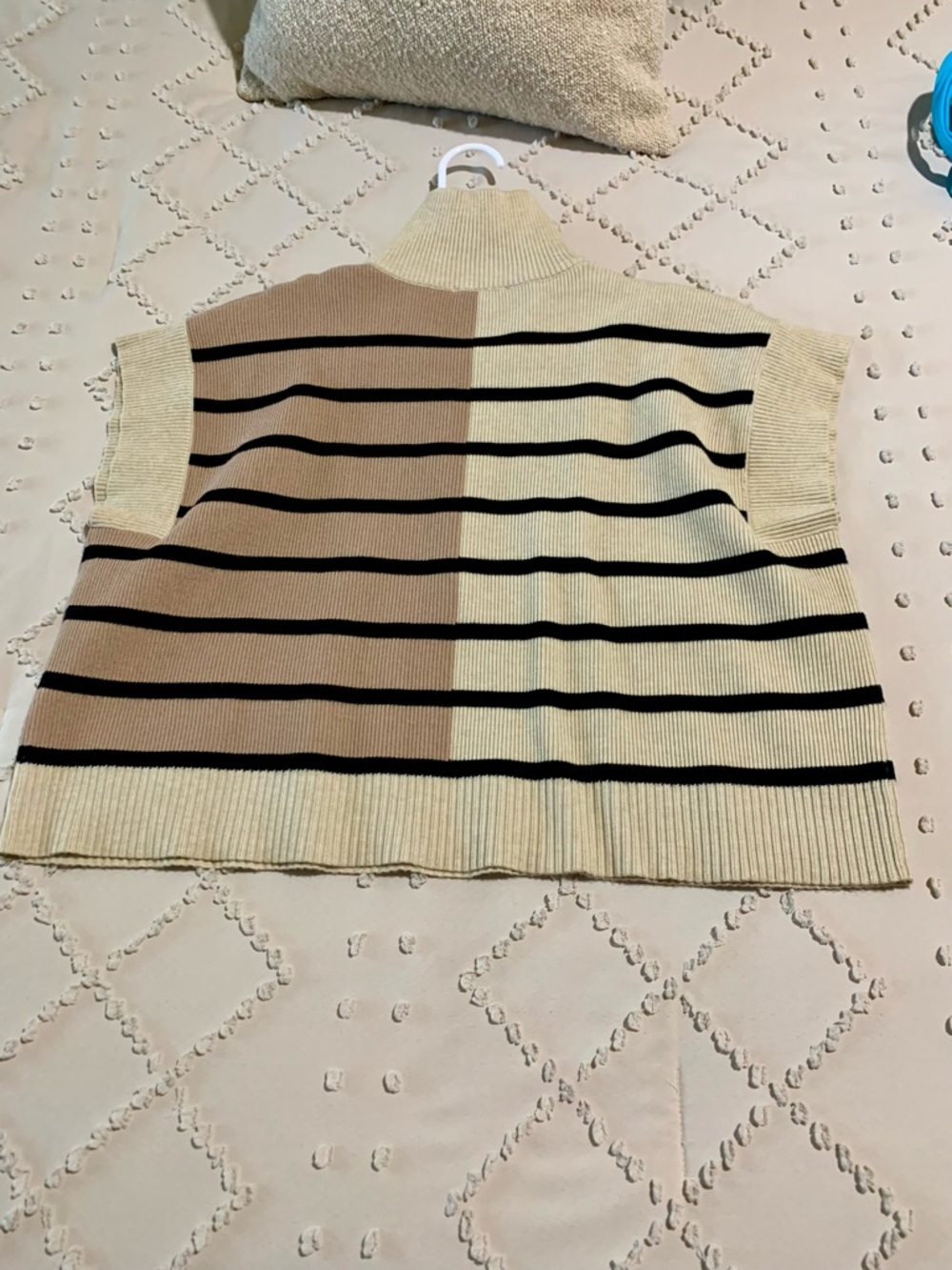 entro Cream and Black Striped Half-Zip Sweater Vest - Picture 11 of 12